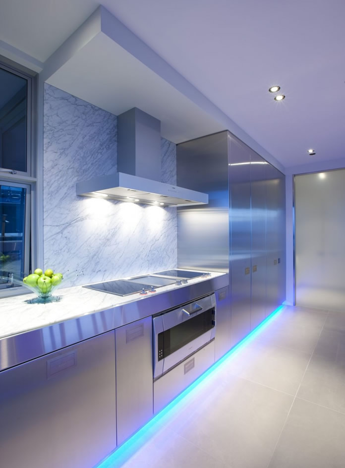 Iluminazione moderna in cucina5