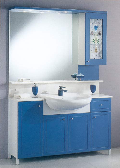 mobili blu per il bagno idee pratiche