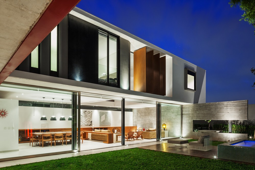 Un Esempio Imponente di Architettura Brasiliana Moderna 25